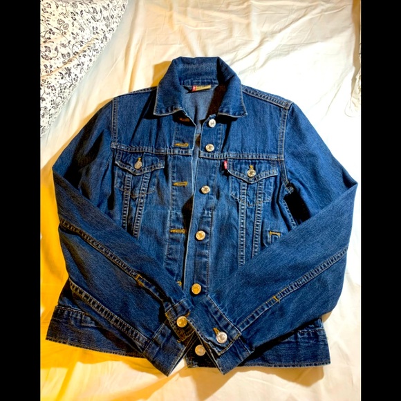 Levi’s denim trucker jacket - Picture 3 of 5